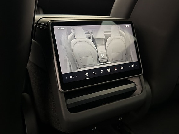 Tesla Model 3 14 of 30