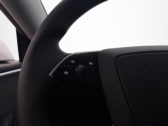 Tesla Model 3 17 of 30