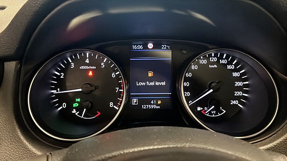 Nissan Qashqai 16 of 19
