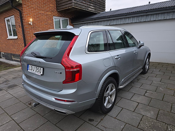 Volvo XC90 3 of 6