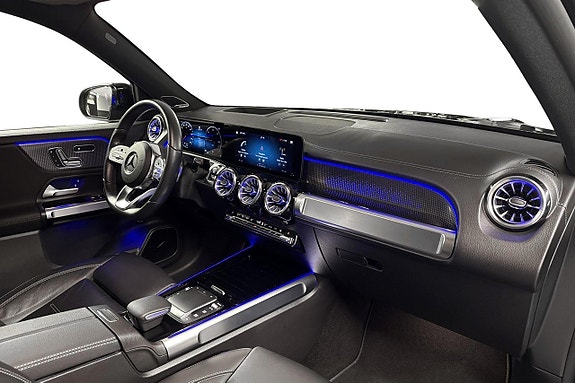 Mercedes-Benz EQB350 10 of 17
