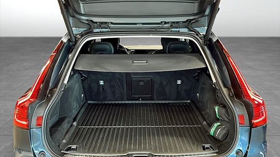 Volvo V90 10 of 19