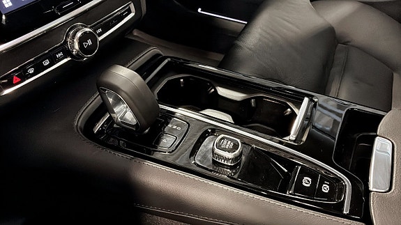 Volvo V90 16 of 19