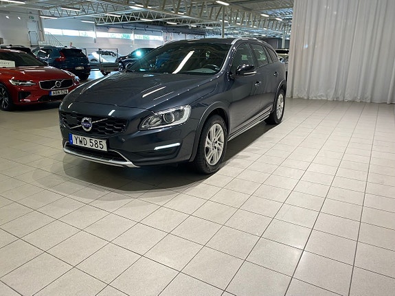 Volvo V60 Cross Country 12 of 12