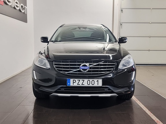 Volvo XC60 3 of 30