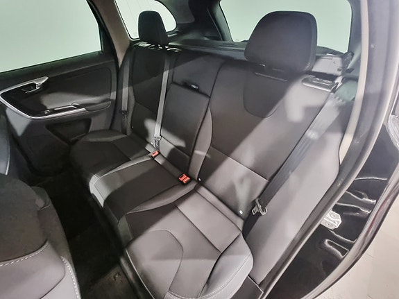Volvo XC60 9 of 30