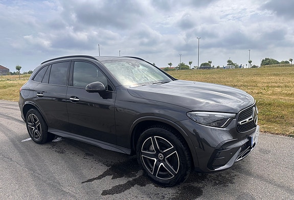 Mercedes-Benz GLC400 e 4 of 6