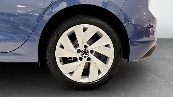Volkswagen Golf I 6 of 21