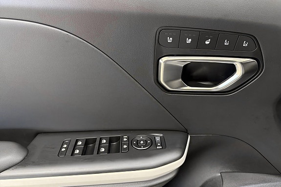 Kia K4 17 of 18