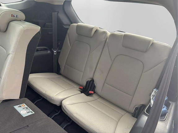 Hyundai Santa Fe 15 of 19