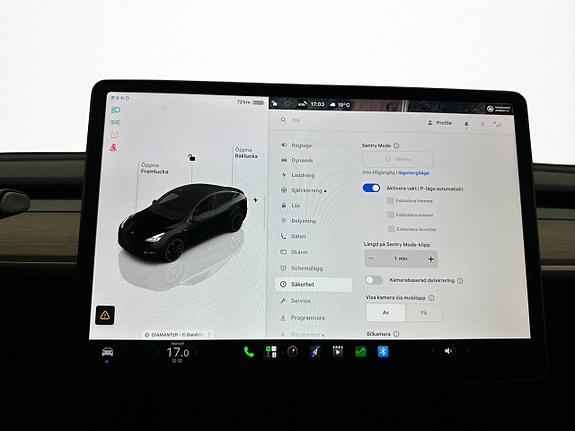 Tesla Model Y 26 of 30