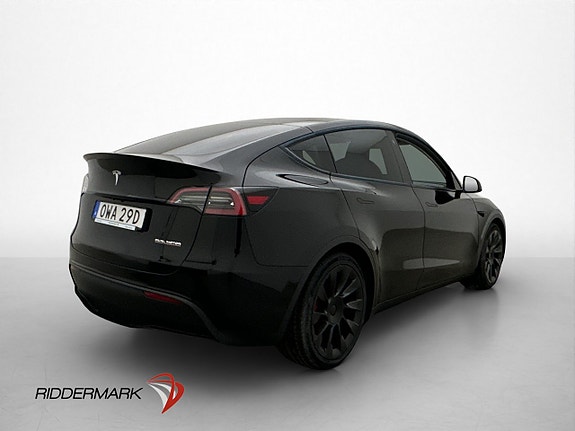 Tesla Model Y 9 of 30