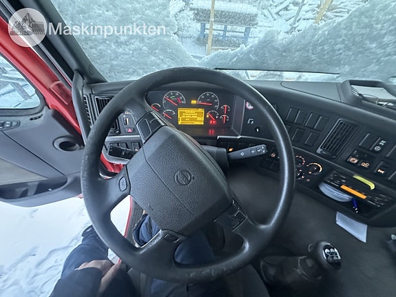 Volvo FM 9 6x2 flakbil 22 of 27
