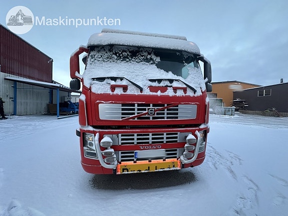 Volvo FM 9 6x2 flakbil 2 of 27