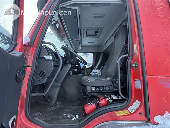 Volvo FM 9 6x2 flakbil 11 of 27