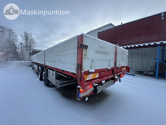 Volvo FM 9 6x2 flakbil 7 of 27