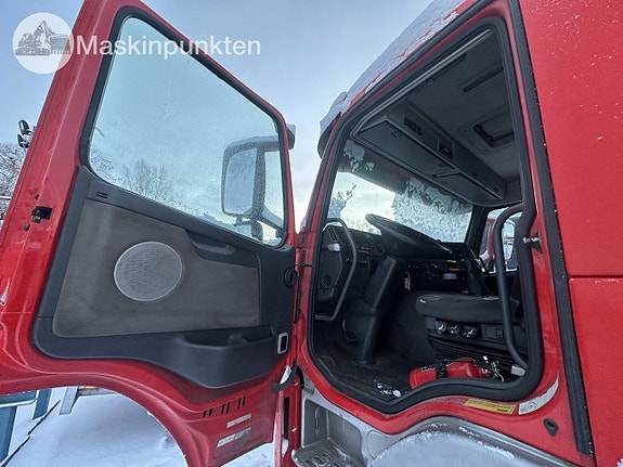 Volvo FM 9 6x2 flakbil 10 of 27