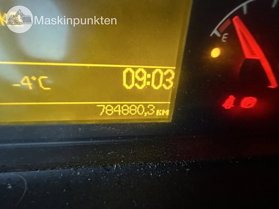 Volvo FM 9 6x2 flakbil 24 of 27