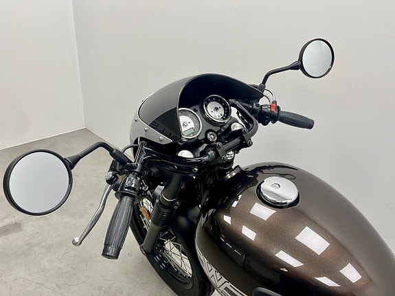 Kawasaki W800 Café 5 of 7