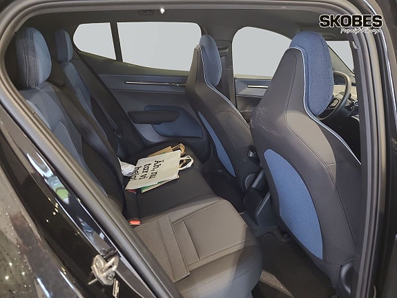 Volvo EX30 11 of 22
