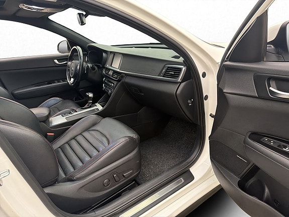 Kia Optima 15 of 30