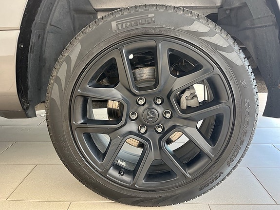 Dodge RAM 1500 8 of 23