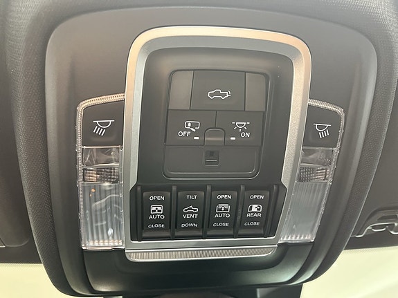 Dodge RAM 1500 22 of 23