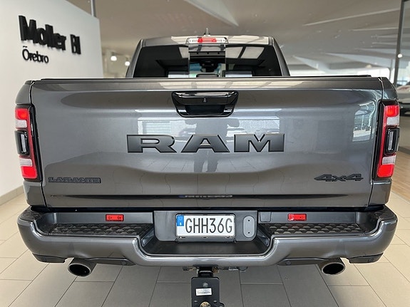 Dodge RAM 1500 3 of 23