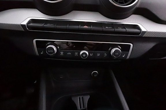 Audi Q2 15 of 18