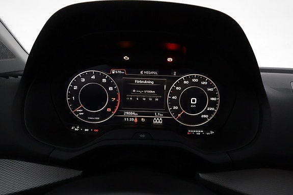 Audi Q2 16 of 18
