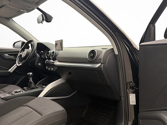 Audi Q2 29 of 29