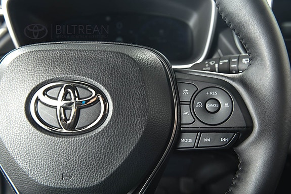 Toyota Corolla Cross 12 of 14