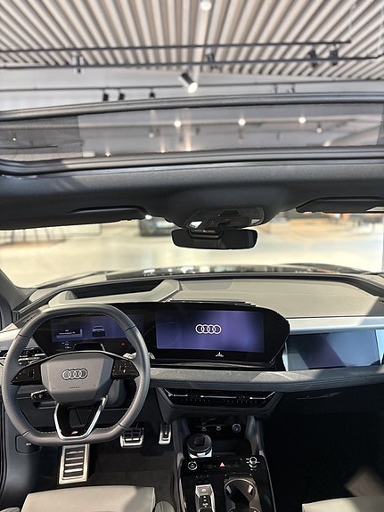 Audi Q6 e-tron 8 of 8