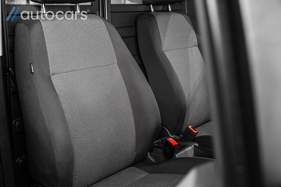 Volkswagen Caddy 24 of 24