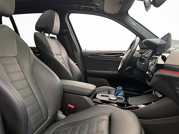 BMW X3 18 of 30