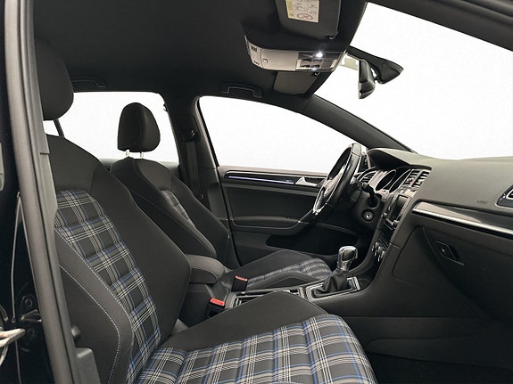 Volkswagen Golf I 14 of 30