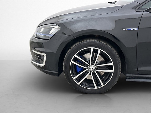 Volkswagen Golf I 28 of 30