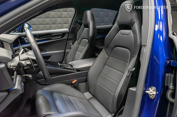 Porsche Panamera 4 18 of 30
