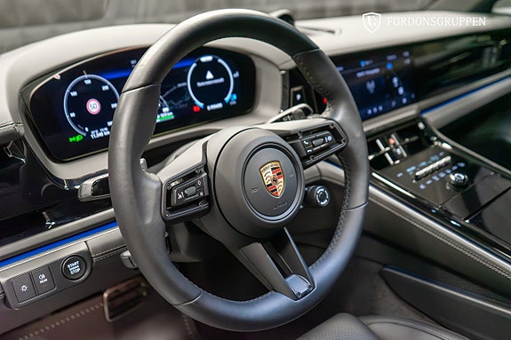 Porsche Panamera 4 22 of 30