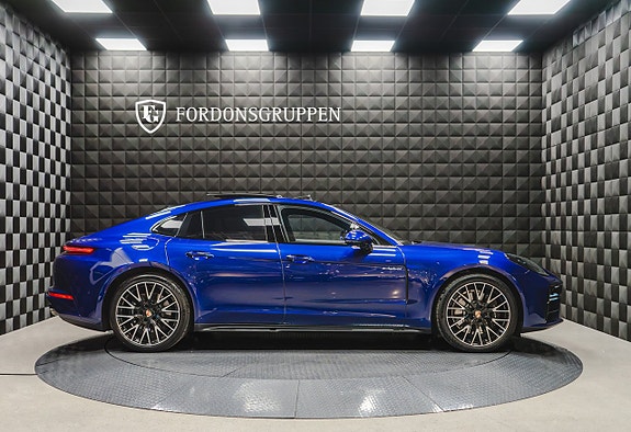 Porsche Panamera 4 11 of 30