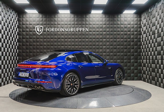 Porsche Panamera 4 10 of 30