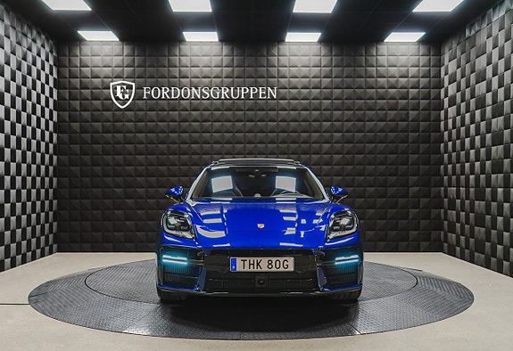 Porsche Panamera 4 14 of 30