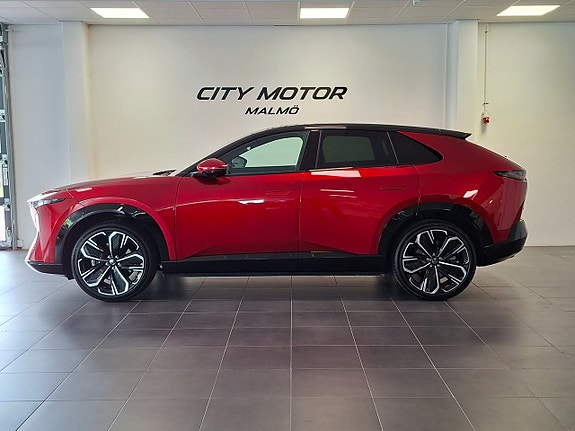 Mazda CX-6e 2 of 9