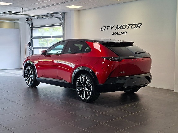 Mazda CX-6e 3 of 9