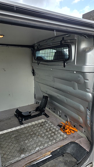 Opel Vivaro 11 of 15