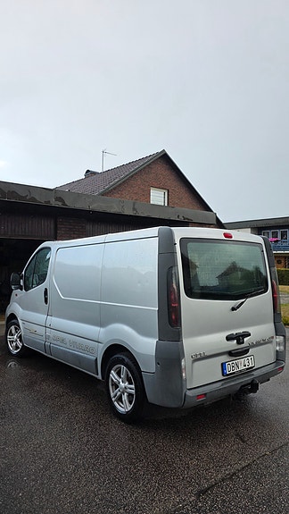 Opel Vivaro 4 of 15