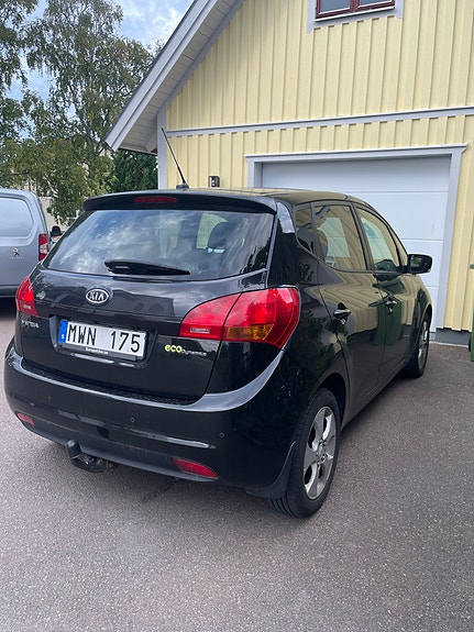 Kia Venga 2 of 4