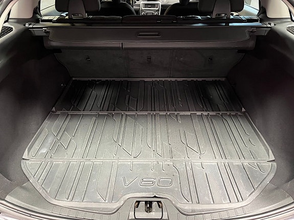 Volvo V60 6 of 17