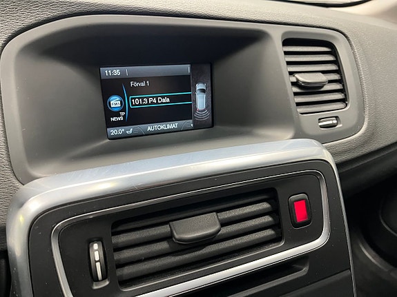Volvo V60 15 of 17