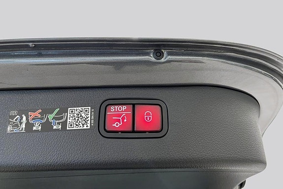 Mercedes-Benz C220 d 14 of 16